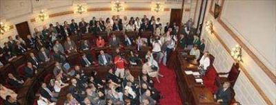 El consenso legislativo podr�a mejorar la propuesta salarial para estatales