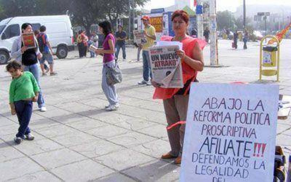 El FUT busca afiliados en Caleta