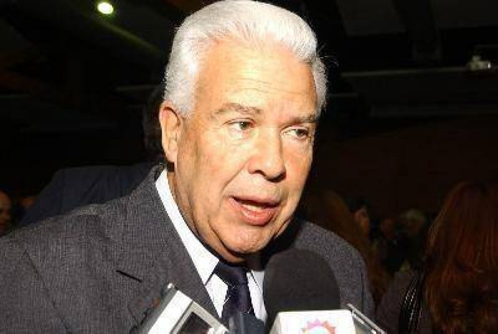  Lores sigue apostando a una lista de consenso
