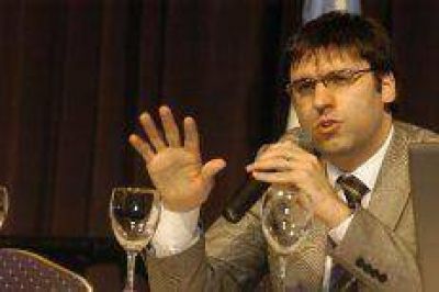  Ubican al tandilense Bossio en carrera hacia el Banco Central si renuncia su actual titular