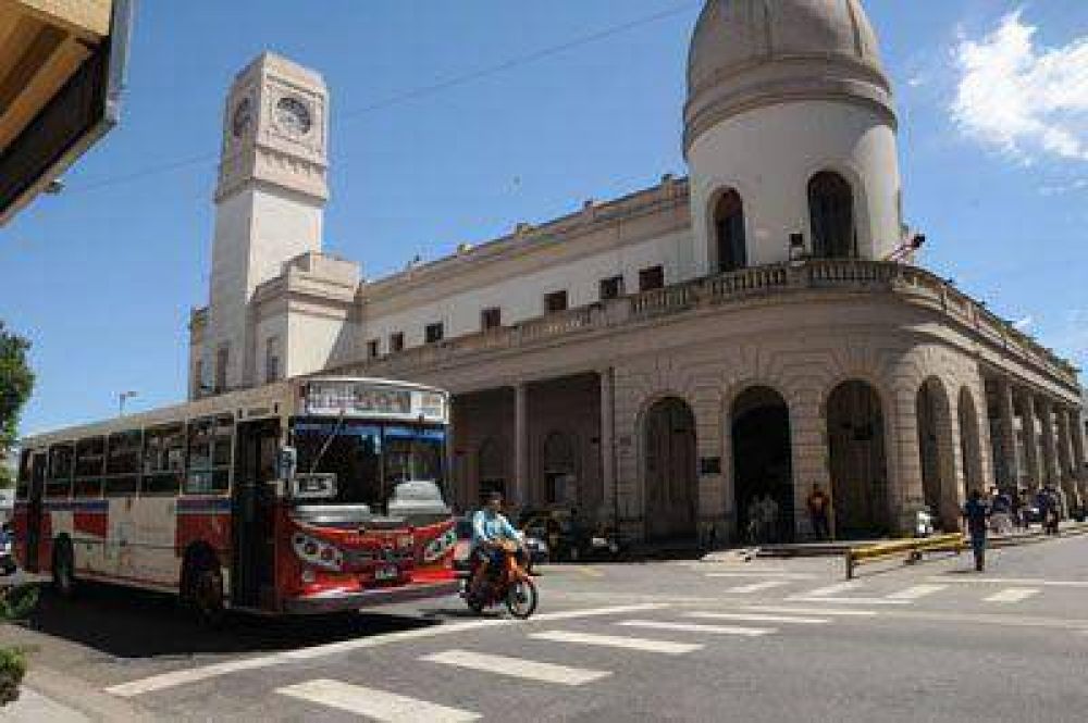 Comparan datos de proyectos presentados para la vieja terminal