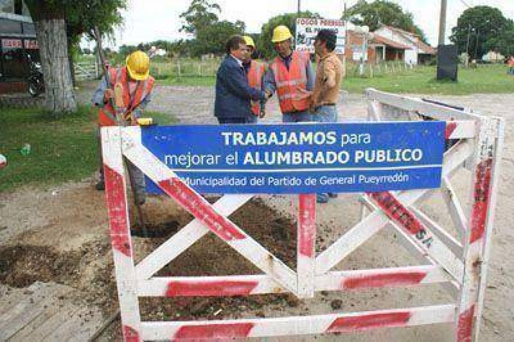 Comenz� una obra de alumbrado que beneficiar� a cinco barrios
