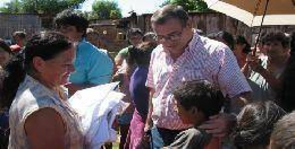 Alvarez destac� labor de asociaciones civiles