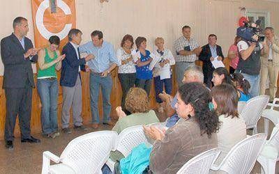 El intendente entreg� parte del dinero destinado al presupuesto participativo