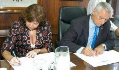 San Martin Trabajo mancomunado Ivoskus firm� un acuerdo de colaboraci�n tecnol�gica con Microsoft Argentina