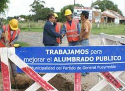 Comenz� una obra de alumbrado que beneficiar� a cinco barrios de Mar del Plata