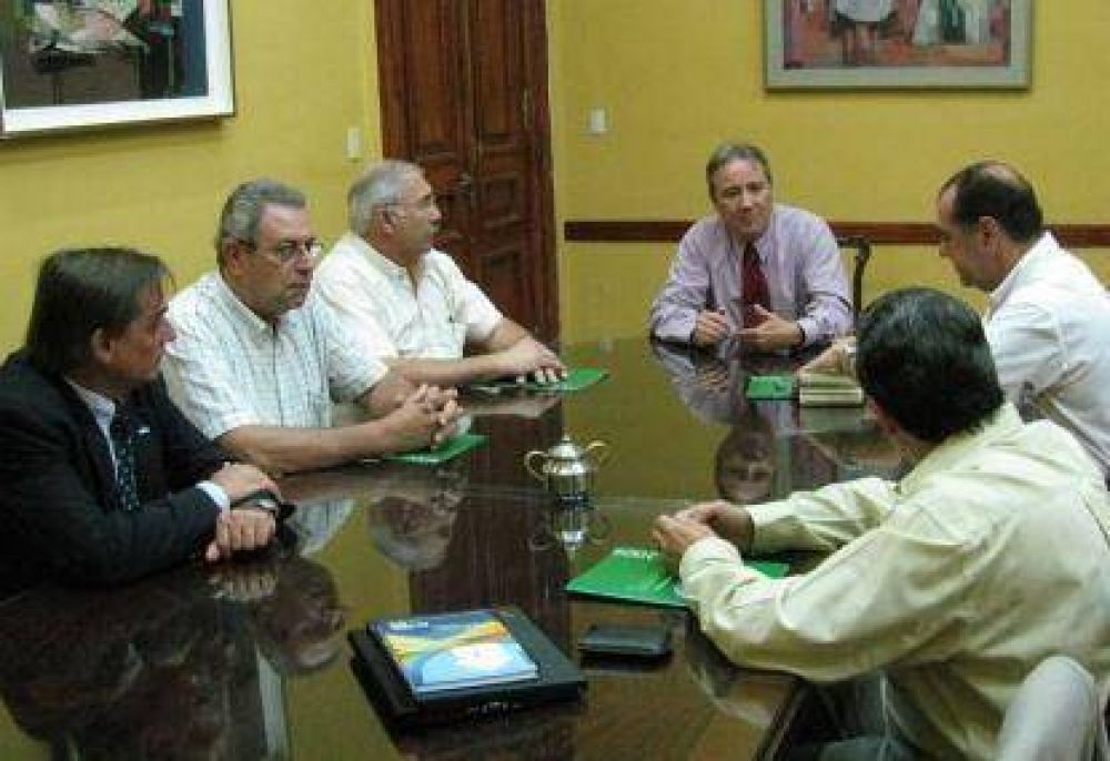 Puesta en marcha de la cosechadora de ca�a en verde