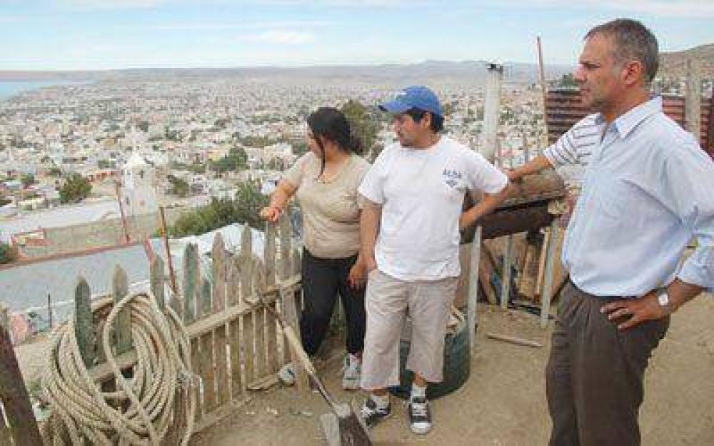 Buzzi volvi� a recorrer las zonas m�s afectadas por el temporal