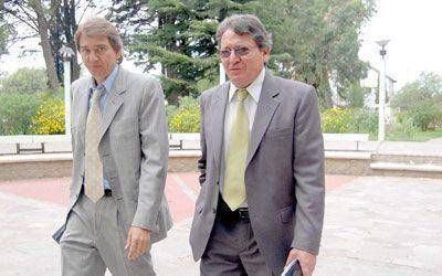 Funcionarios informan a diputados sobre la deuda que tiene Naci�n