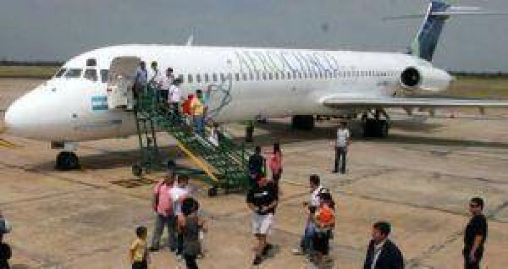 Se firmar�n tres acuerdos entre la Provincia y Aerol�neas: Aerochaco iniciar� otra etapa 