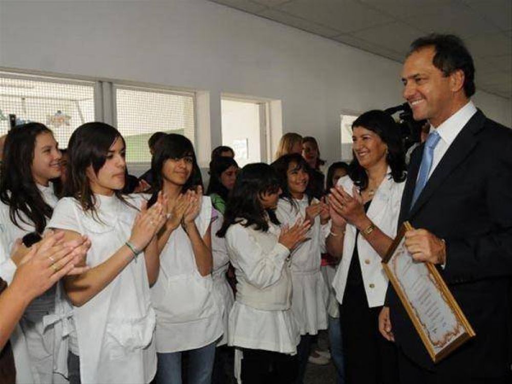 Dan inicio al ciclo lectivo de las escuelas agrarias