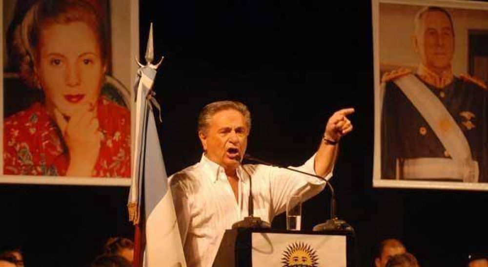Duhalde se lanz� con misiles sobre Kirchner 