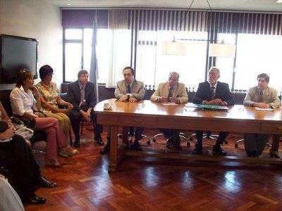 Soluciones para enfrentar la problem�tica del menor en conflicto con la ley penal