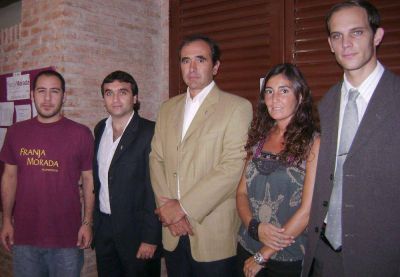 L�pez Armengol manifest� que el Estado nacional deber�a descentralizar recursos