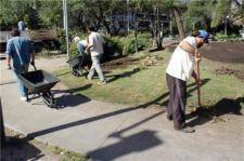 La municipalidad trabaja para mejorar 30 plazas de Mar del Plata