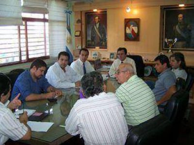 Municipales dicen que el aumento ofrecido ayer es insuficiente