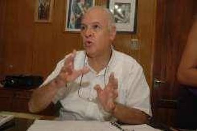Alvarez pide a los vecinos que hagan tareas comunitarias