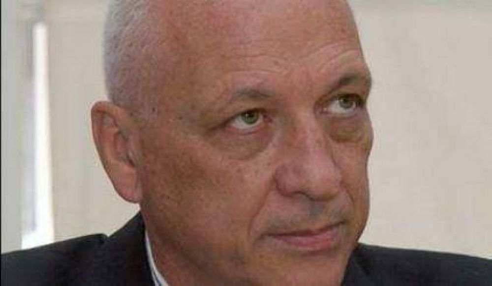 Bonfatti: "Si se incrementan los ingresos, habr� una mejora sustancial de la oferta"