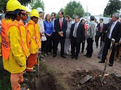 Obras, mejoras en los servicios y asistencia para San Vicente