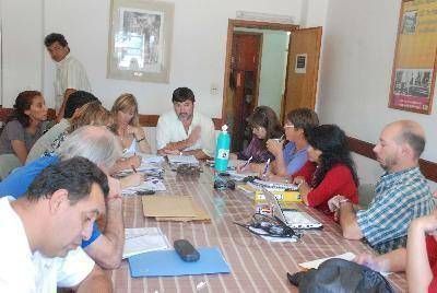  Unter pide que no haya cortes de servicios a estatales