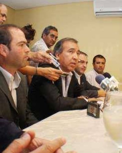 Para Mendoza la pol�mica fue un invento medi�tico, para Elizondo no