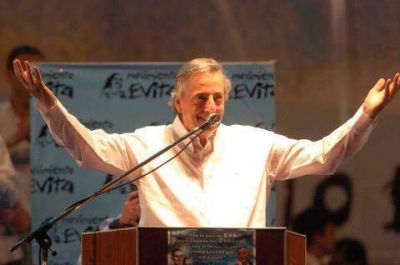 Kirchner volvi� a atacar a la oposici�n: "Terminen con la m�quina de impedir"