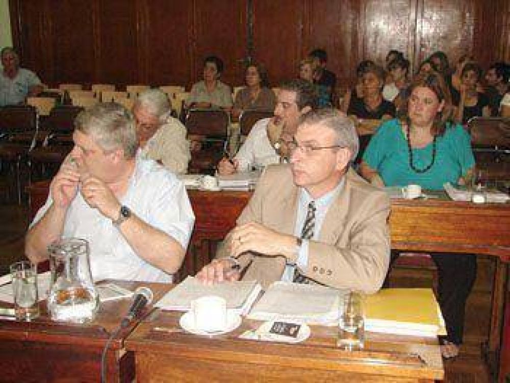 Propusieron crear el cargo del Defensor del Pueblo en Bol�var