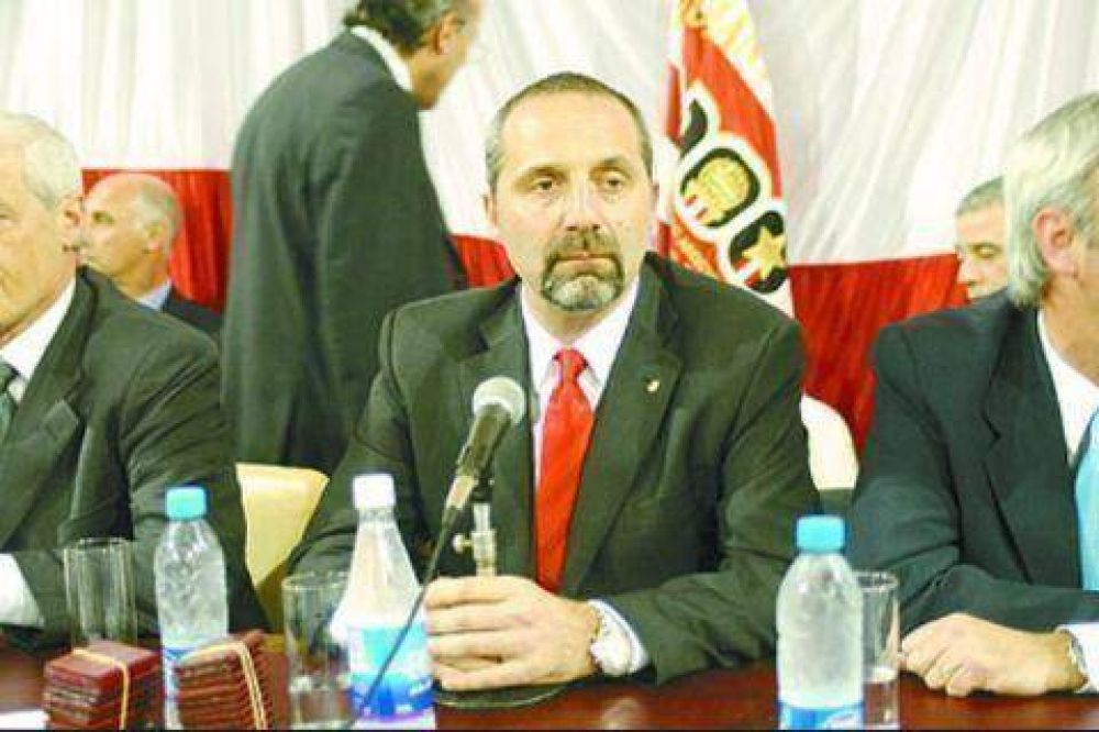 Scioli cit� al presidente de Estudiantes para el lunes