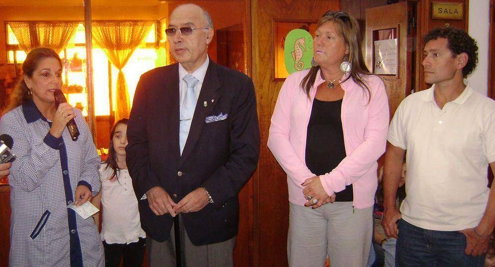 El Municipio entreg� 20.000 pesos al Jard�n 905