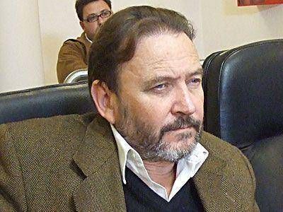 SAN VICENTE: Seg�n Canos, Di Sabatino "todav�a tiene un complejo de inferioridad"
