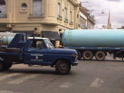 Molestos con los cortes de calles, comerciantes piden a Mosca una soluci�n