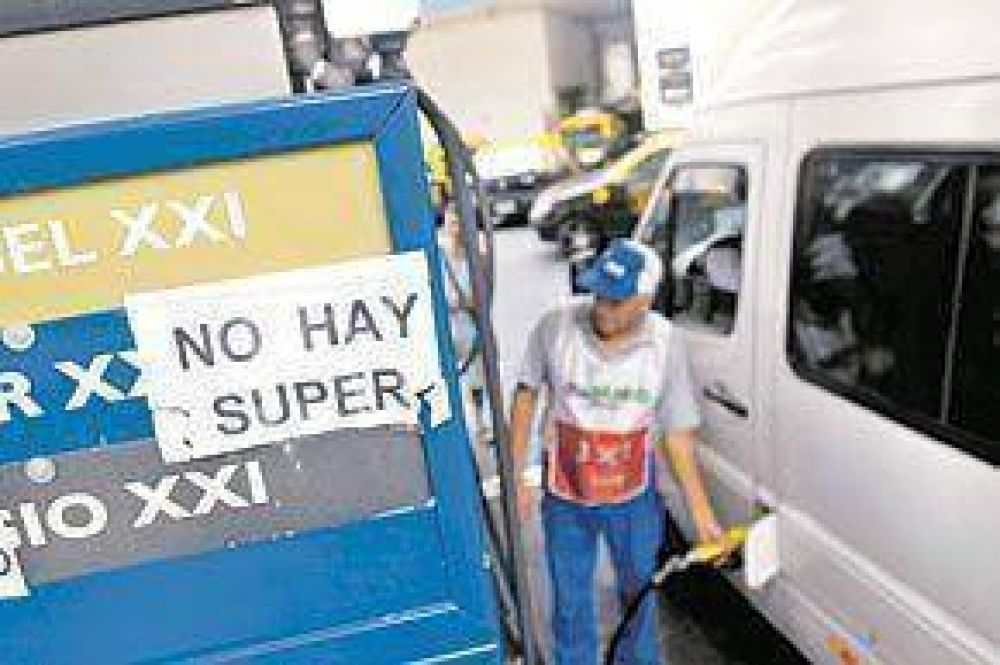 Siguen faltando nafta y gasoil, pese a la amenaza del Gobierno
