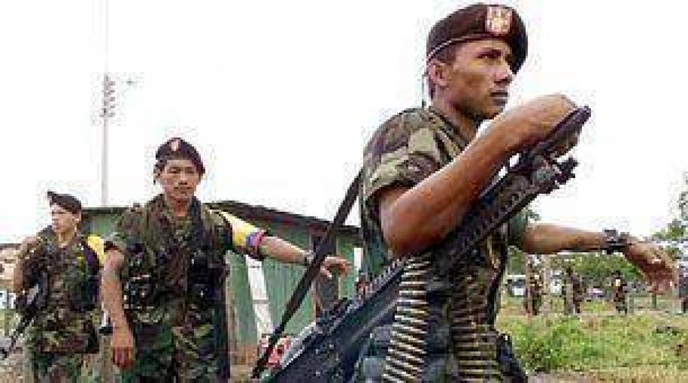 Colombia y Cruz Roja firmaron ayer un protocolo para liberar rehenes de las FARC
