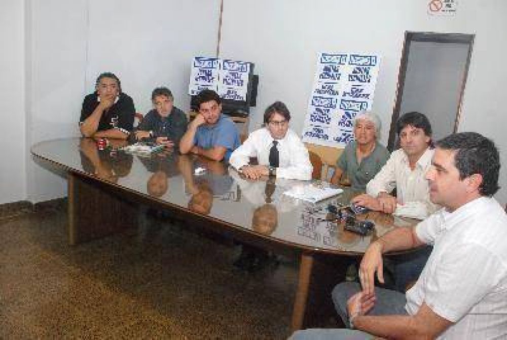  Los vecinos autoconvocados lanzan duras cr�ticas hacia Soria