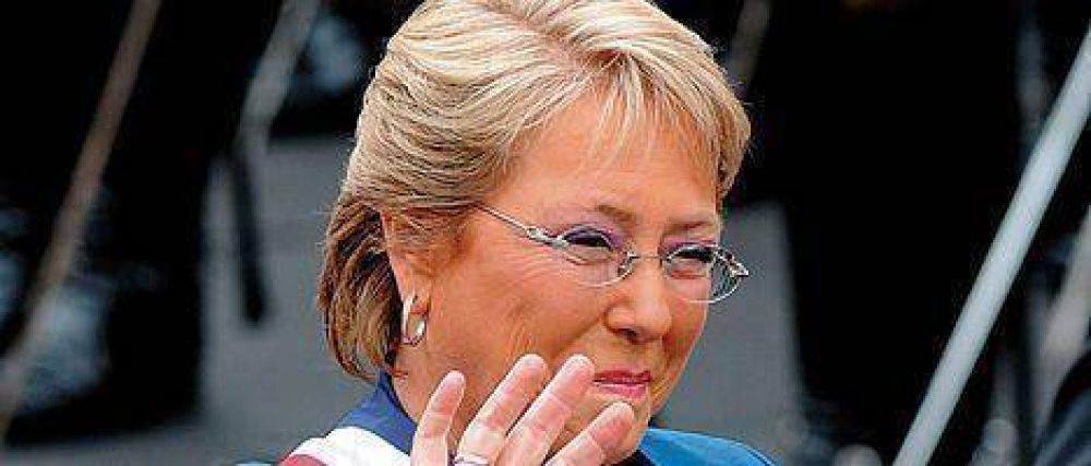Bachelet se despidi� del poder y de su t�a, que falleci� en el sismo