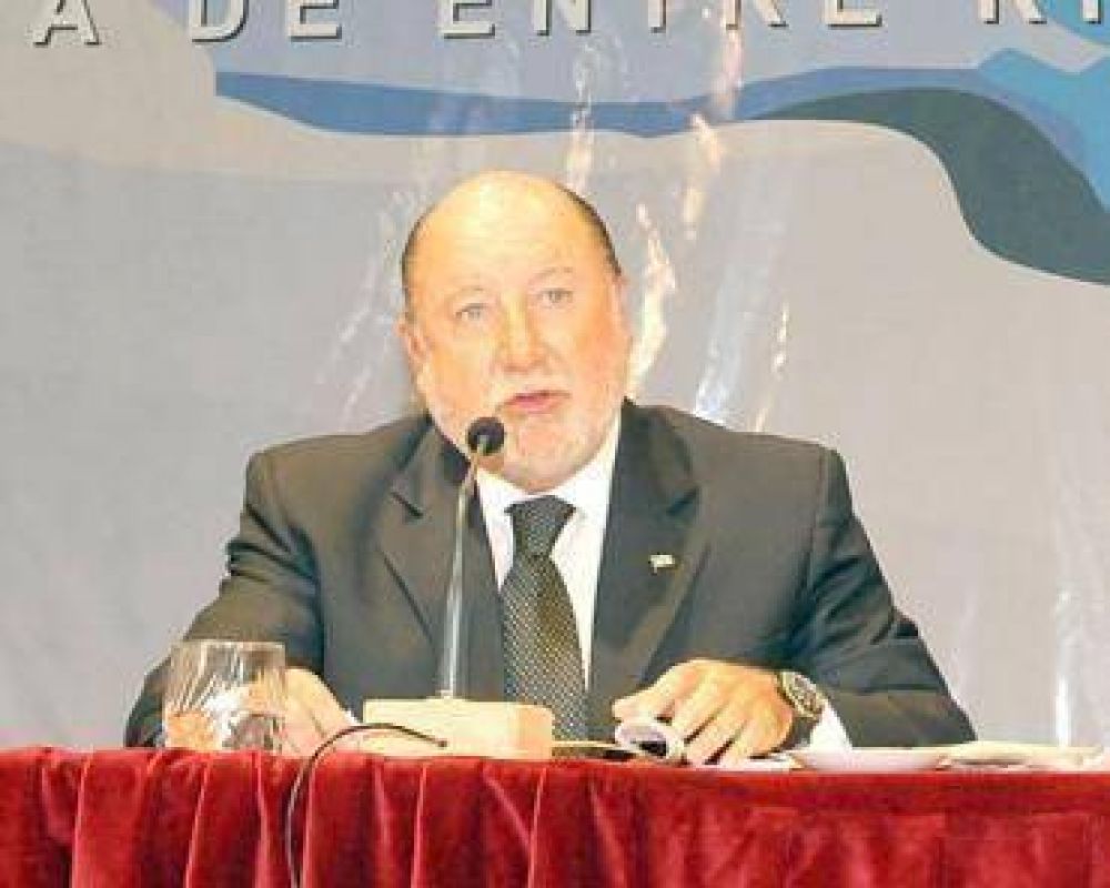 Fuerte pol�mica entre Busti y la UCR por la Ley de Lemas
