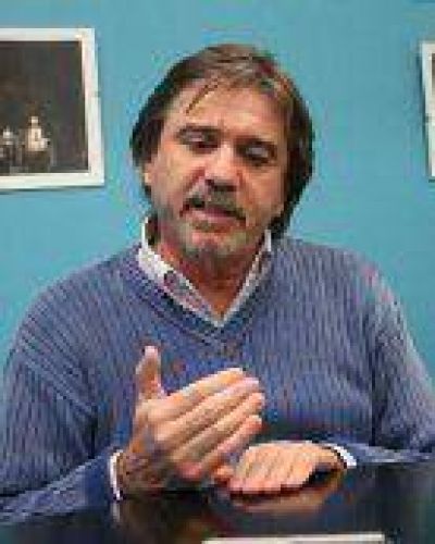 Para Auza, la dilaci�n en Diputados se debe a que la ley "no se trabaj� y ni se estudi�"