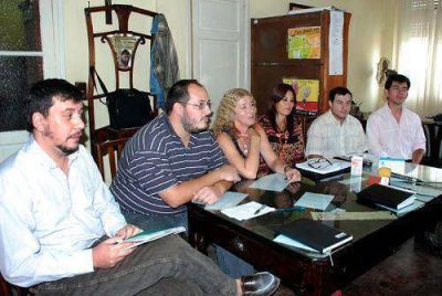 Admitieron que "en la mitad de las escuelas" la calidad del agua es "no potable"