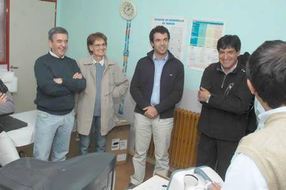 Gastre celebr� con obras y aportes su 106� aniversario