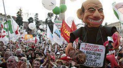 Masiva marcha contra Berlusconi a 15 d�as de elecciones