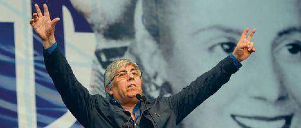 Moyano ya decidi� postularse a la gobernaci�n y se lanzar� en River