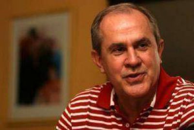 Nikisch dice que podr�a ser candidato en 2011
