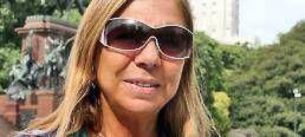 Latorre pide "pruebas" a los que la acusan de haber vendido el voto