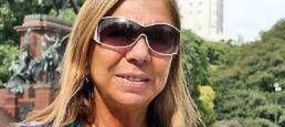 Latorre pide "pruebas" a los que la acusan de haber vendido el voto