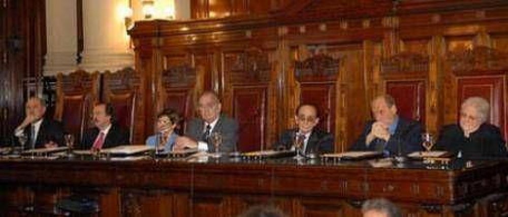 La Corte Suprema limitar�a el uso de DNU