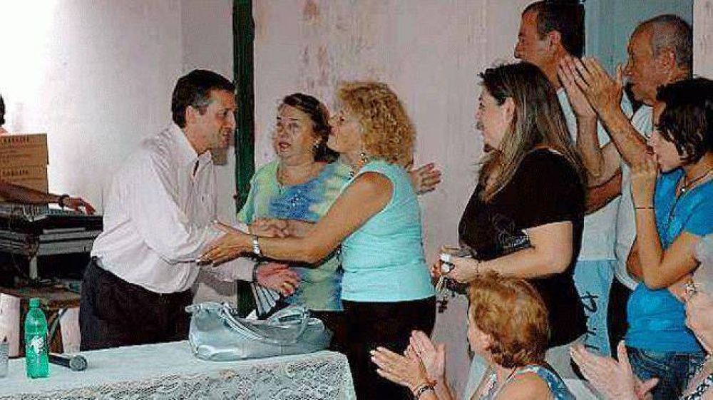Giacomino eval�a cubrir siete cargos en la Justicia de Faltas