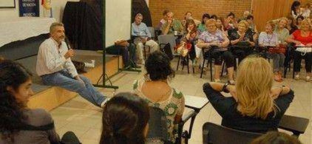 Rossi llam� a "profundizar la construcci�n de una alternativa pol�tica para la provincia"