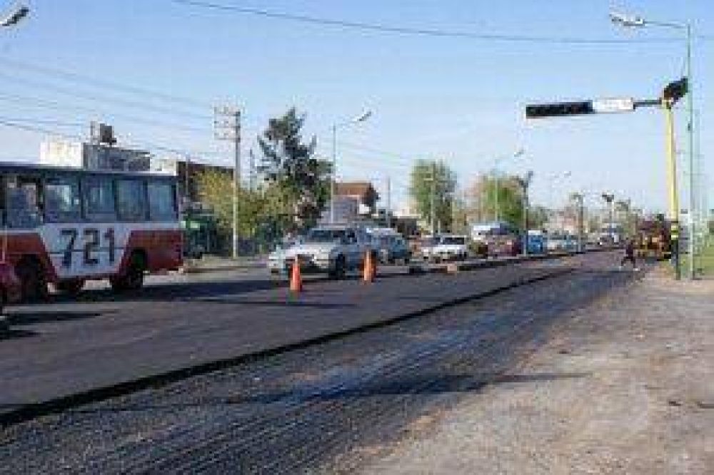 Avanza la repavimentaci�n de la Ruta 197