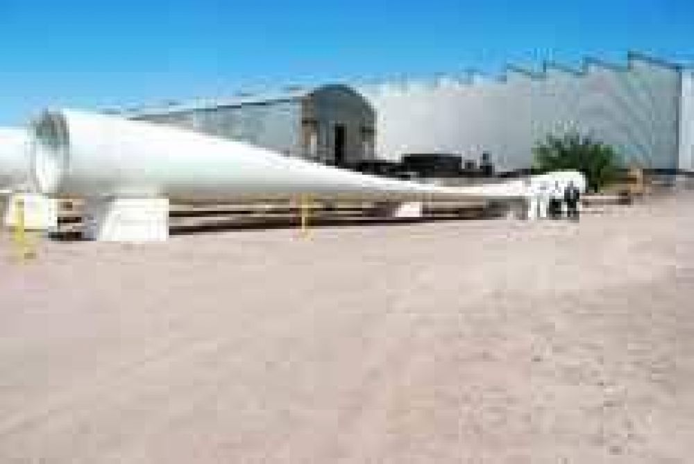 Beder constat� el grado de avance de los generadores para el parque e�lico