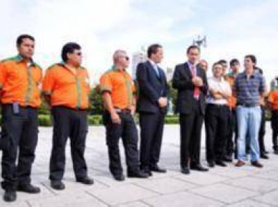 La Plata: Los "guardianes de la plaza" custodian los espacios verdes